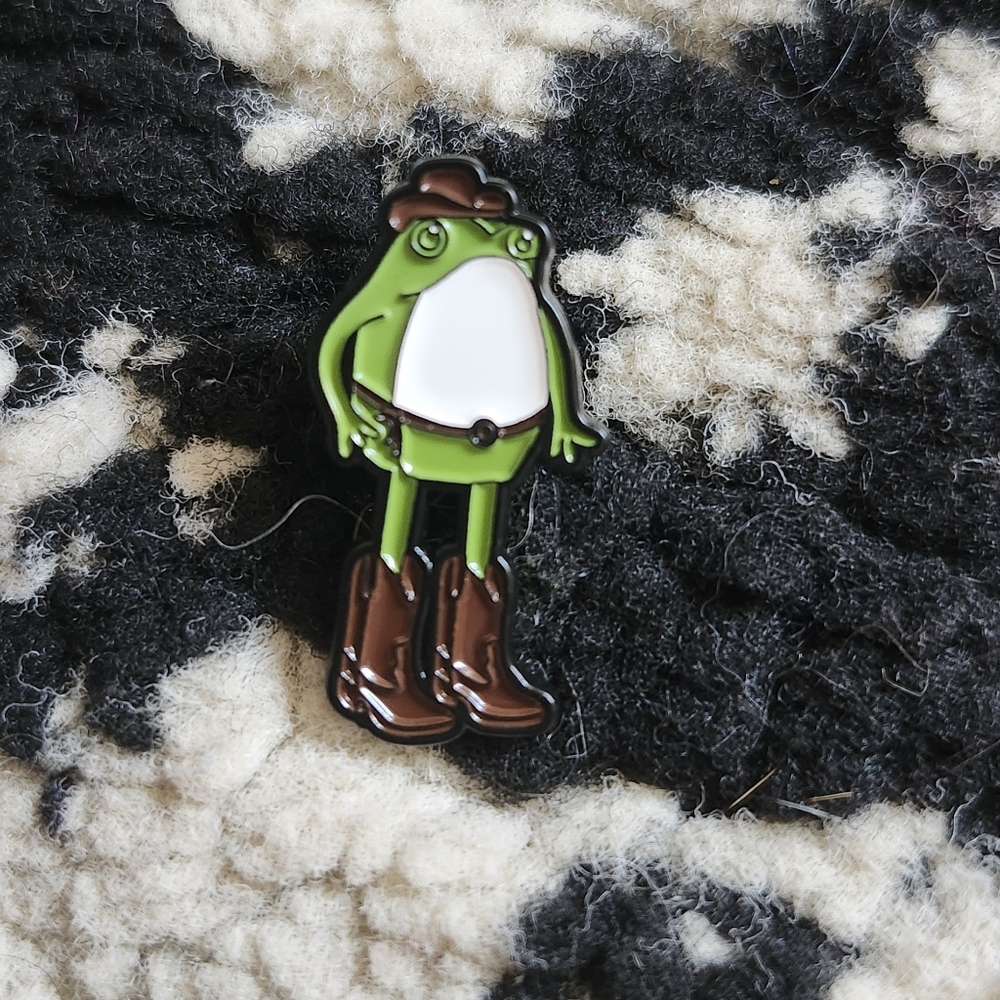 Hot‎ Topic Green and Brown Frog Brooch